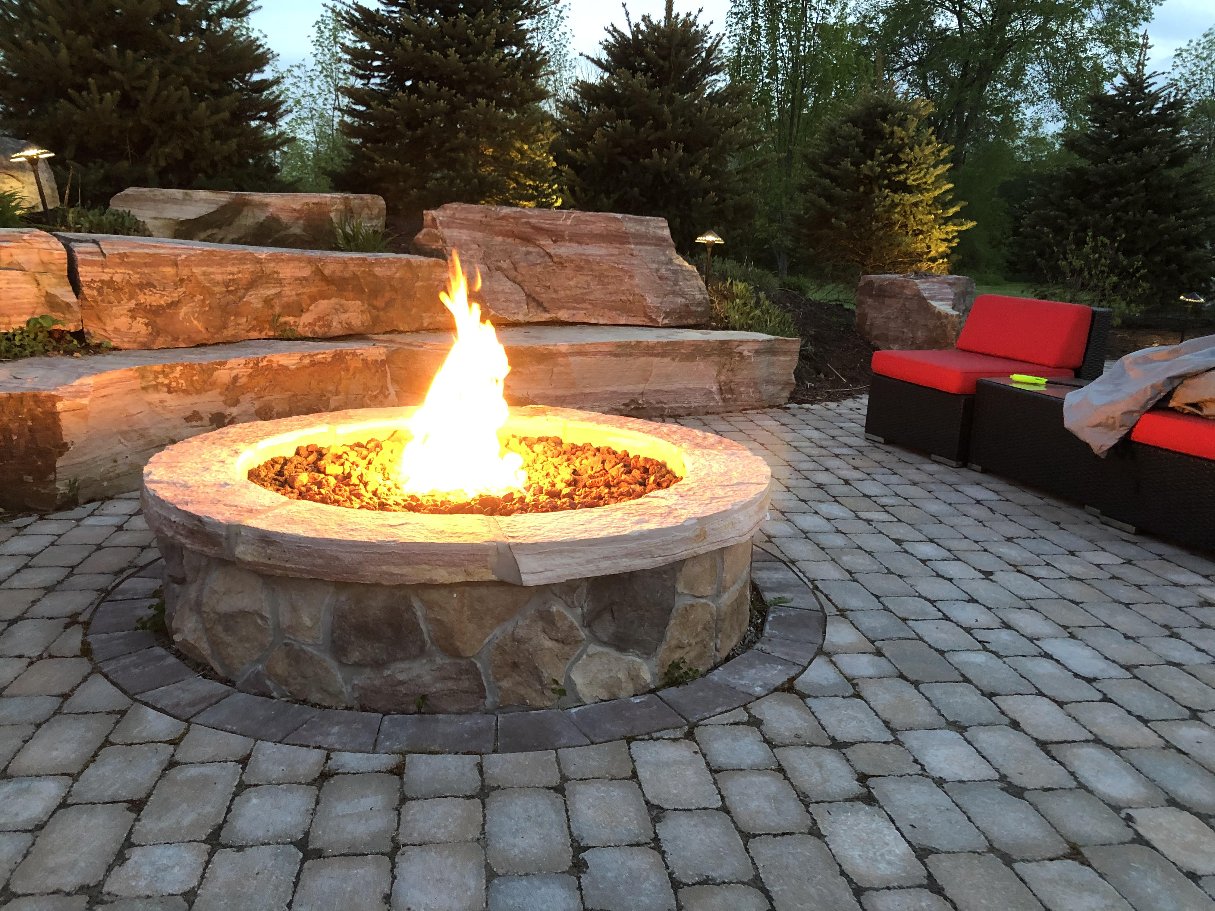 Paver Patio w Gas Fire Pit & Boulder Seating
